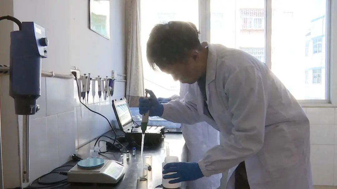 永仁：开展节前农产品质量安全检测 守护群众“舌尖上的安全”